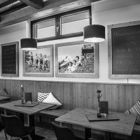 Bistro Gastronomie: Bilder auf Canvas Leinen hinter Altholzrahmen 60 x 80